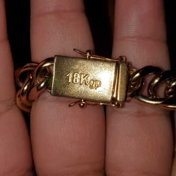 Golden Gods Cuban Link Bracelet 18k plated - Picture 2 of 4